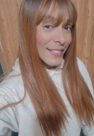 Lara D Castro